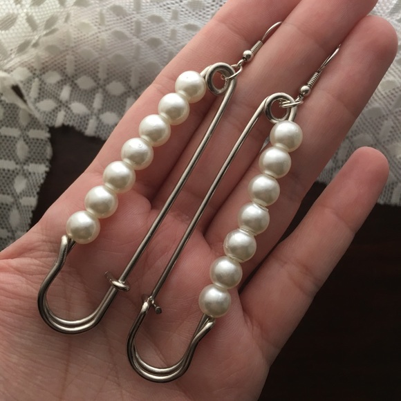 Jewelry - Jumbo Safety Pin Pearl Earrings